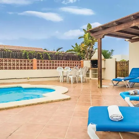 Villa Sleeps 6 Wifi *